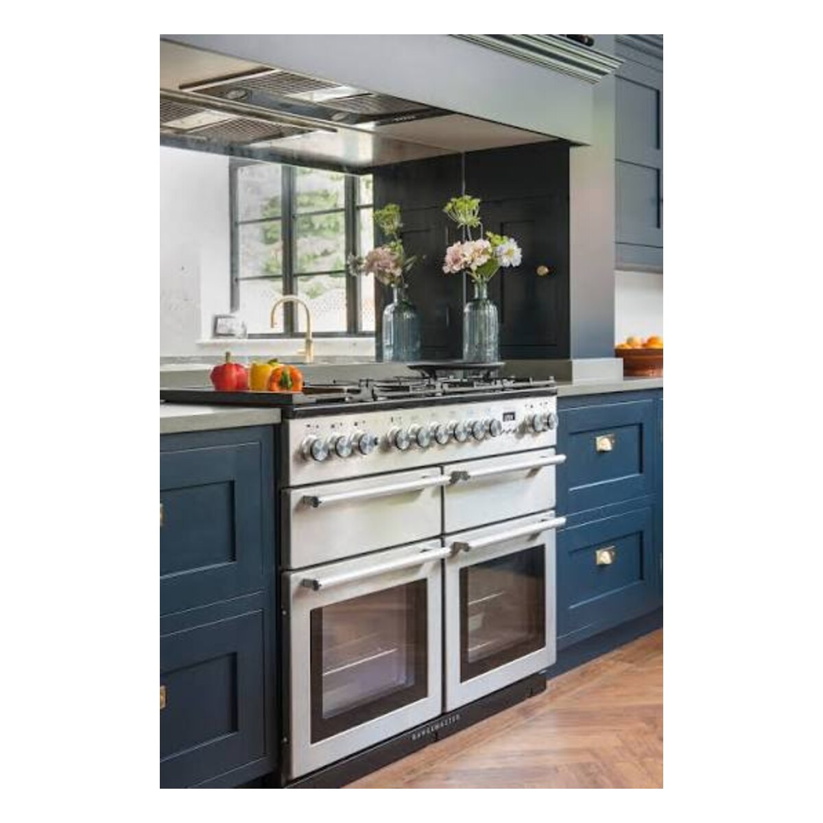 10-Burner Commercial Gas Range, Double Oven